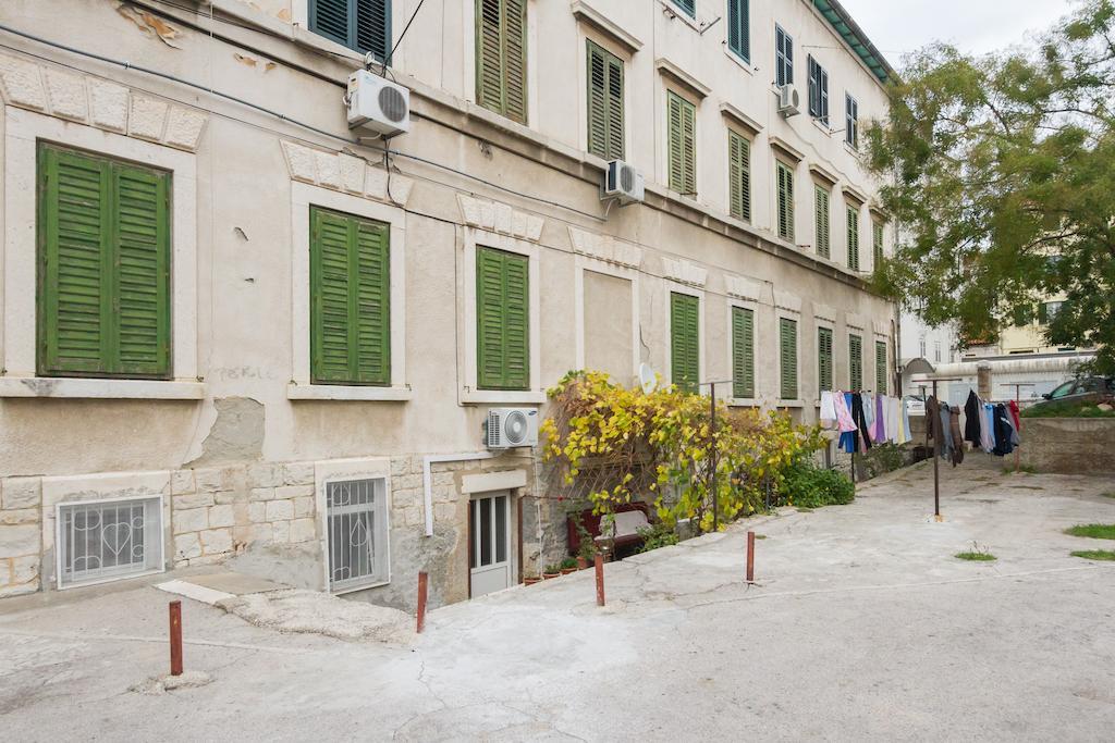 Apartment Pauk Split Bagian luar foto